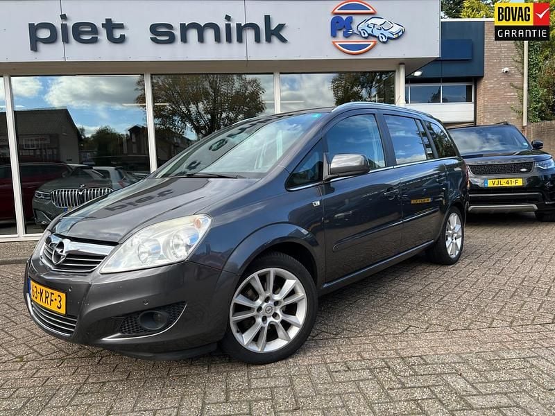 Grijs Gebruikt 2010 Opel Zafira Cosmo MPV | € 3.000 (Goede deal) - Afbeelding 1/4