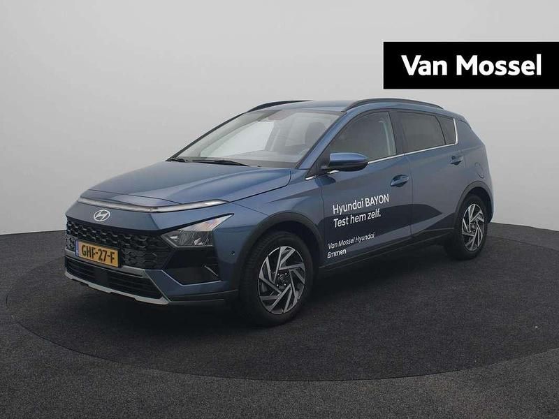 Blauw Gebruikt 2024 Hyundai Bayon Premium SUV | € 25.740 (Duur) - Afbeelding 1/3