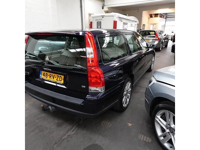 Occasion Volvo V70 Momentum 185 PK (136 kW) 2005 Blauw (metallic) Stationwagen