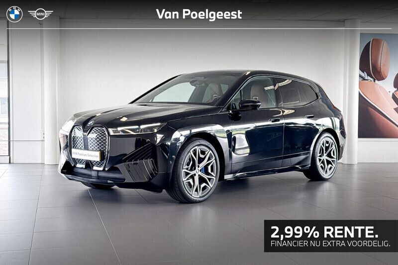Saphirschwarz metallic (zwart metallic) Gebruikt 2022 BMW iX Executive SUV | € 65.900 (Goede deal) - Afbeelding 1/4