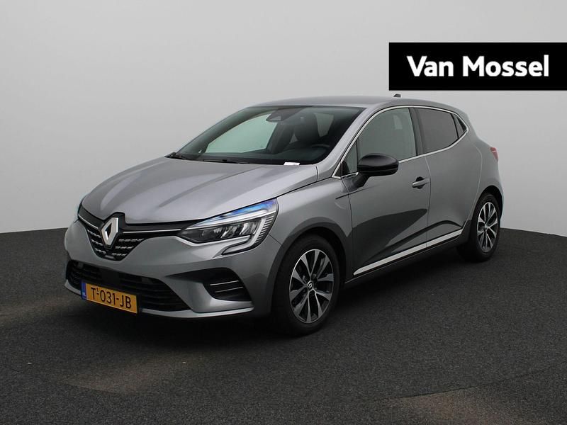 Grijs Gebruikt 2023 Renault Clio V Techno Hatchback | € 18.935 (Eerlijke prijs) - Afbeelding 1/4