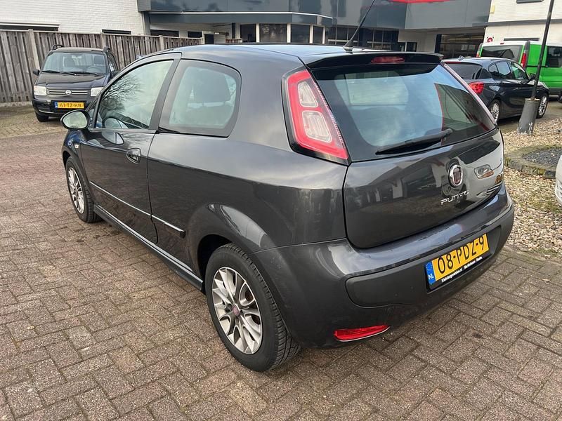 Occasion Fiat Punto Dynamic 84 PK (61 kW) 2011 Grijs Hatchback