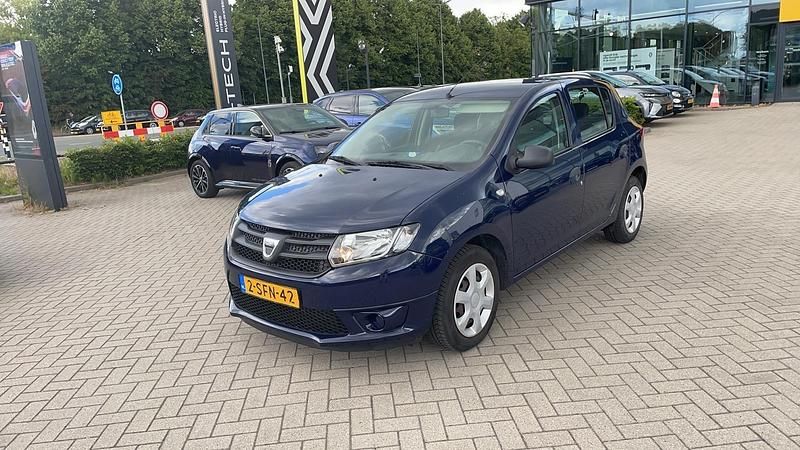 Blauw Gebruikt 2013 Dacia Sandero Ambiance Hatchback | € 6.950 (Eerlijke prijs) - Afbeelding 1/4