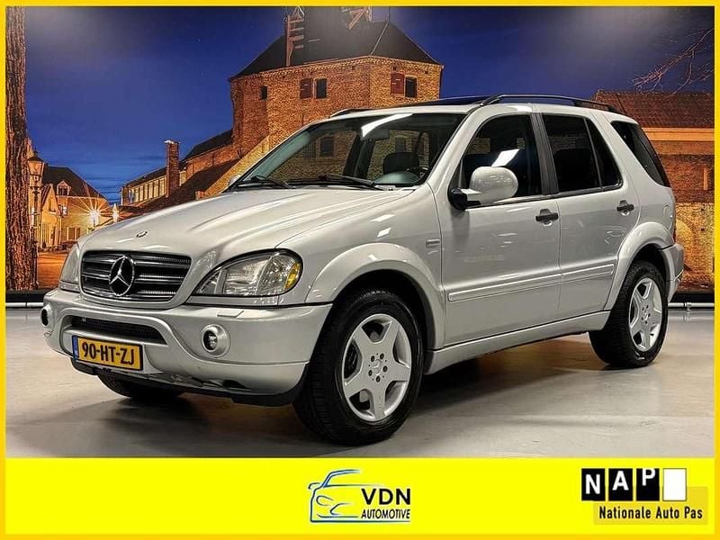 Grijs Gebruikt 2001 Mercedes ML55 AMG AMG SUV | € 13.950 - Afbeelding 1/4