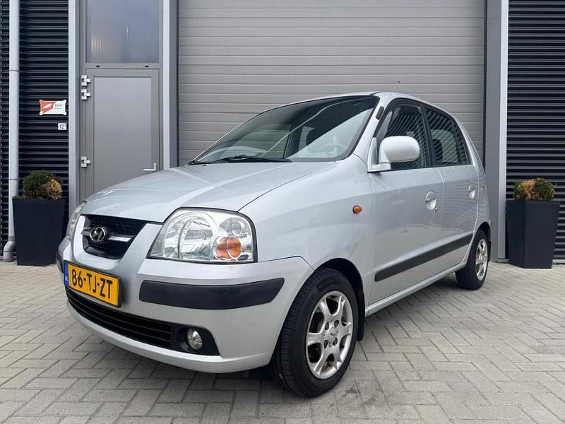 Hatchback Gebruikt 2006 Hyundai Atos Dynamiq Hatchback | € 3.450 - Afbeelding 1/4