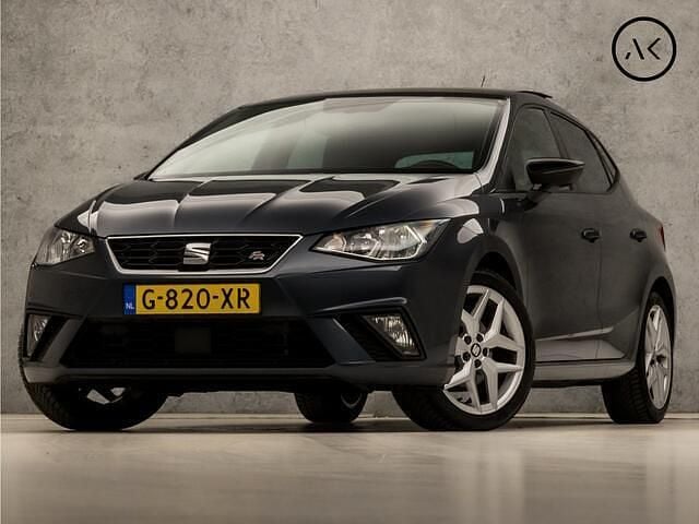 Grijs, metallic lak Gebruikt 2020 Seat Ibiza Business Hatchback | € 15.945 (Eerlijke prijs) - Afbeelding 1/4
