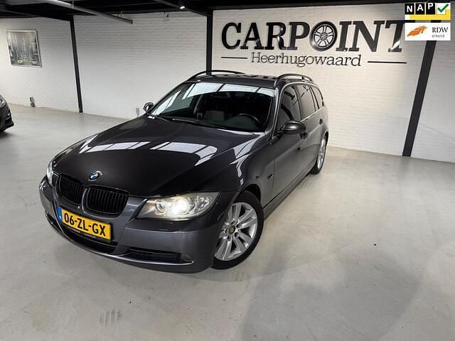 Grijs Gebruikt 2008 BMW 325 Executive Stationwagen | € 5.950 (Super prijs) - Afbeelding 1/4