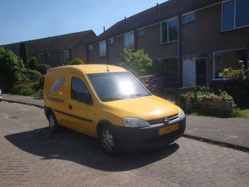 Geel Gebruikt 2011 Opel Combo MPV | € 2.000 (Iets duurder) - Afbeelding 1/4