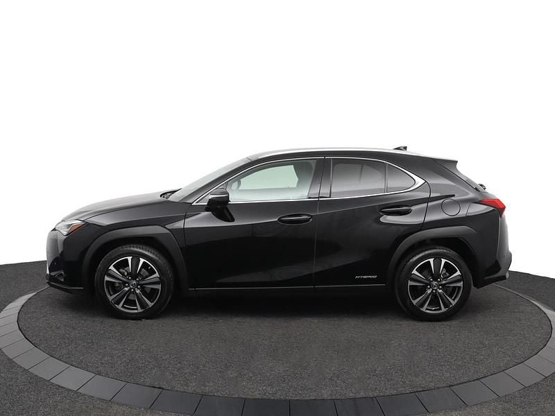 Occasion Lexus UX 184 PK (135 kW) 2022 Zwart SUV