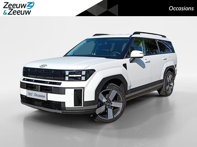 Wit Occasion 2025 Hyundai Santa Fe Premium SUV | € 55.940 (Eerlijke prijs) - Afbeelding 1/4