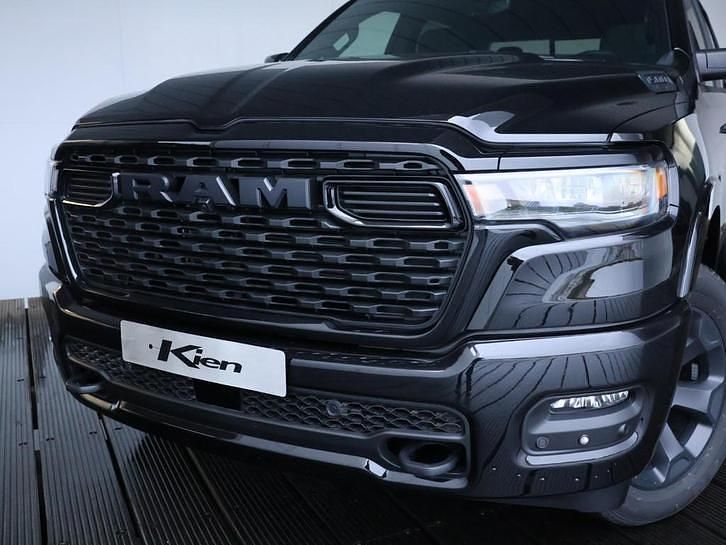 Occasion Dodge Ram 401 PK (294 kW) 2024 Zwart Pickup