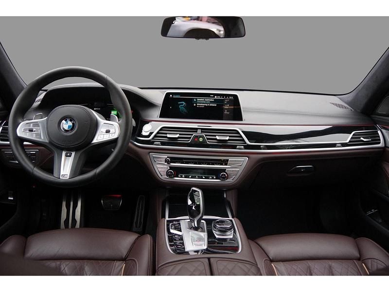 Occasion BMW 745 Executive 395 PK (290 kW) 2019 Grijs Sedan