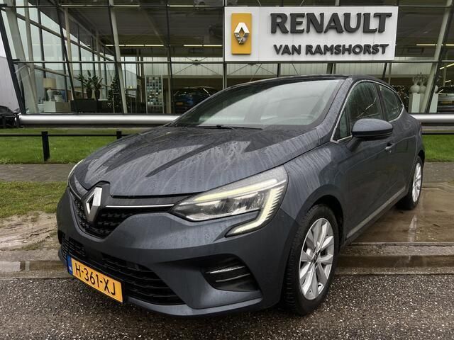 Grijs Gebruikt 2020 Renault Clio V Intens Hatchback | € 12.950 (Iets duurder) - Afbeelding 1/4