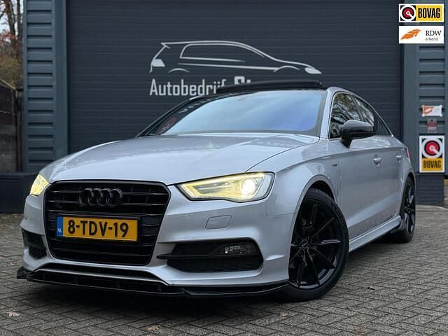 Grijs Gebruikt 2014 Audi A3 S-Line Sedan | € 11.950 (Iets duurder) - Afbeelding 1/4