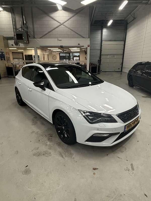 Occasion Seat Leon FR 179 PK (131 kW) 2017 Wit Stationwagen