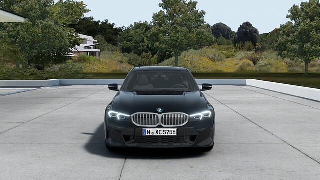 Nieuw BMW 330 Comfort Edition 184 PK (135 kW) 2025 Zwart Sedan