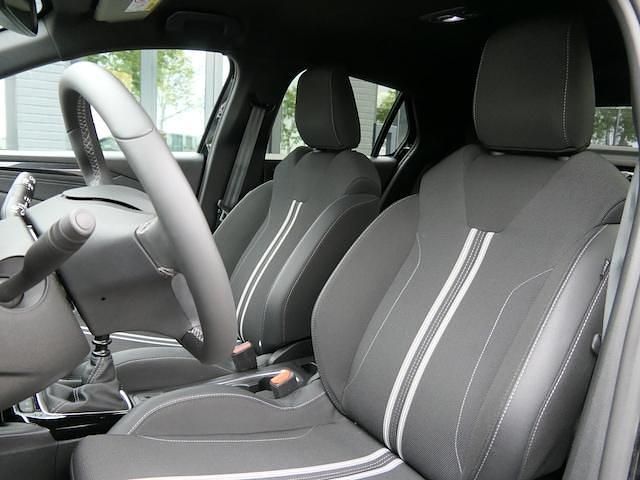 Occasion Opel Corsa 2024 Zwart (metallic) Hatchback