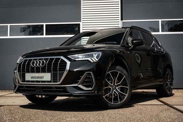 Zwart Gebruikt 2022 Audi Q3 Ambiente SUV | € 37.995 (Eerlijke prijs) - Afbeelding 1/4