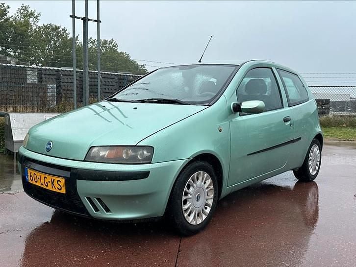 Gebruikt 2002 Fiat Punto | € 1.299 - Afbeelding 1/1