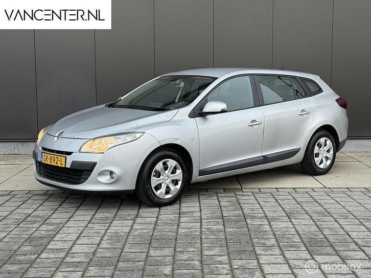 Gebruikt 2011 Renault Mégane III Stationwagen | € 1.900 (Eerlijke prijs) - Afbeelding 1/4