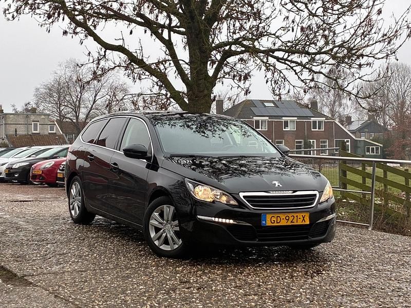 Zwart Occasion 2015 Peugeot 308 Stationwagen | € 5.975 (Goede deal) - Afbeelding 1/4