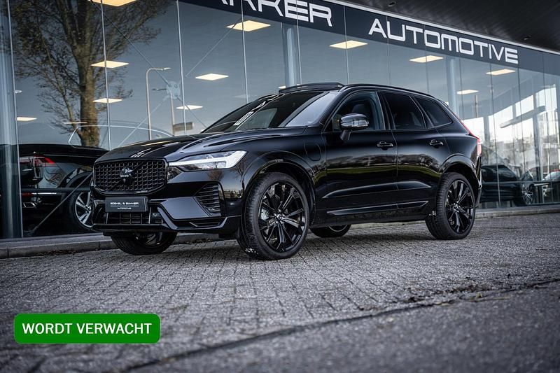 Zwart Gebruikt 2024 Volvo XC60 Plus SUV | € 62.845 (Duur) - Afbeelding 1/4