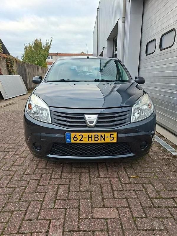 Gebruikt 2008 Dacia Sandero | € 2.599 (Duur) - Afbeelding 1/4