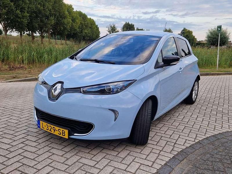 Blauw Gebruikt 2016 Renault Zoe Hatchback | € 6.400 (Eerlijke prijs) - Afbeelding 1/4