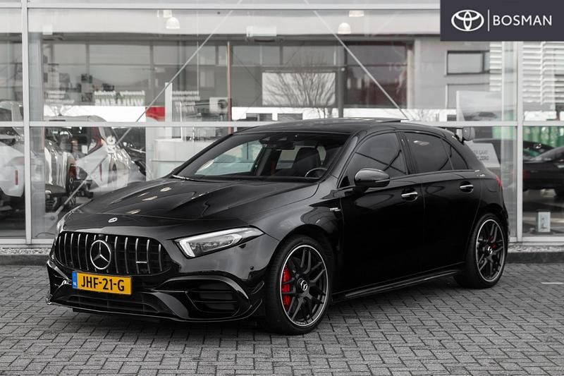 Zwart Gebruikt 2025 Mercedes A45 AMG AMG Hatchback | € 66.549 - Afbeelding 1/4
