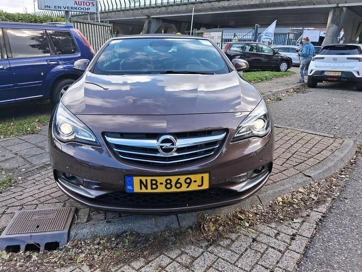 Occasion Opel Cascada Innovation 140 PK (102 kW) 2017 Bruin Cabriolet
