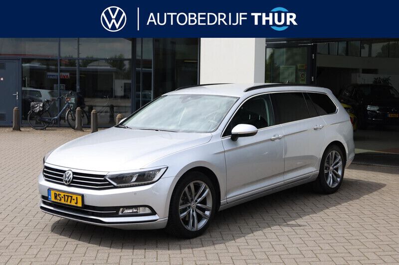 Zilver, metallic lak Gebruikt 2015 VW Passat Comfortline Stationwagen | € 17.950 (Iets duurder) - Afbeelding 1/4