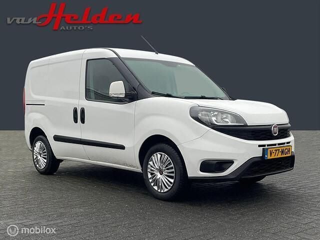 Wit Occasion 2019 Fiat Doblò MPV | € 11.650 (Eerlijke prijs) - Afbeelding 1/4