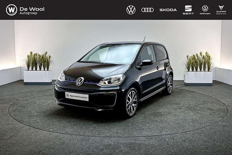 Occasion VW e-up! Style 61 kW (83 PK) 2022 Black pearl Hatchback