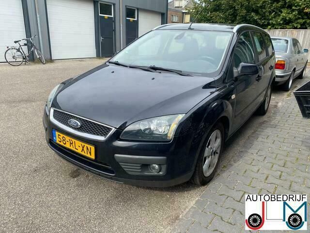Zwart Gebruikt 2005 Ford Focus Stationwagen | € 500 (Goede deal) - Afbeelding 1/4