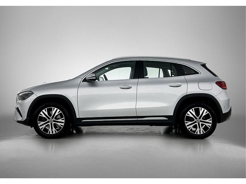 Occasion Mercedes GLA250 Business 218 PK (160 kW) 2023 Grijs SUV