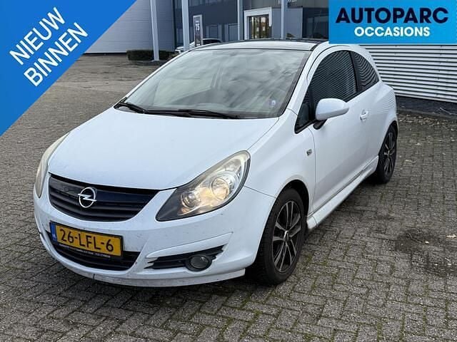 Wit Gebruikt 2010 Opel Corsa Color Edition Hatchback | € 599 (Super prijs) - Afbeelding 1/4