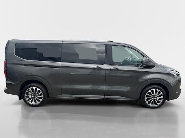 Nieuw Ford Tourneo Titanium X 160 kW (218 PK) 2025  (metallic) Van
