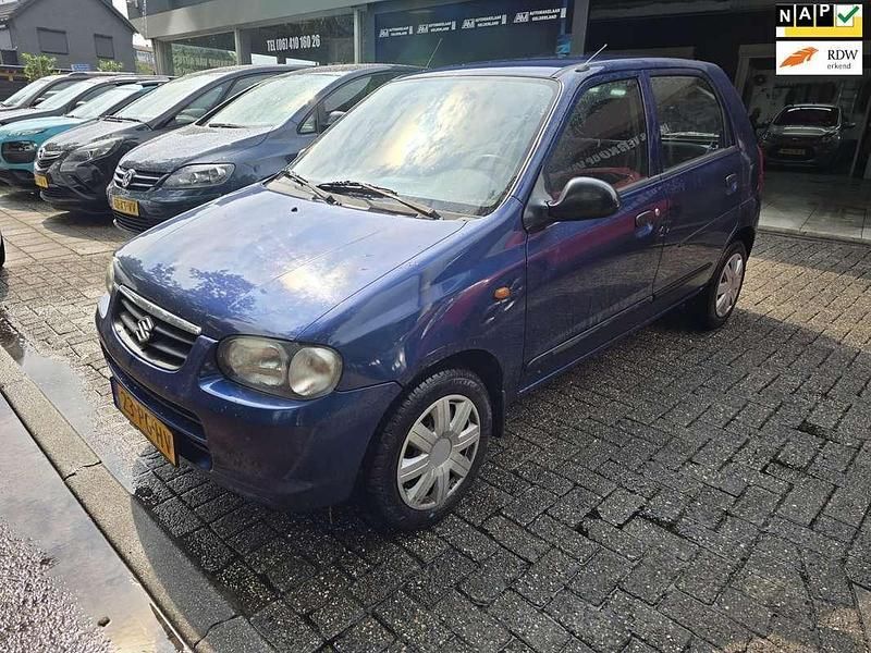 Blauw, metallic lak Gebruikt 2004 Suzuki Alto GLS Hatchback | € 1.150 (Eerlijke prijs) - Afbeelding 1/4