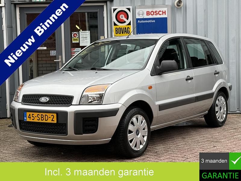 Occasion Ford Fusion 82 PK (60 kW) 2011 Grijs MPV