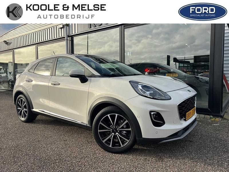 Suv Occasion 2020 Ford Puma Titanium SUV | € 19.900 (Eerlijke prijs) - Afbeelding 1/4