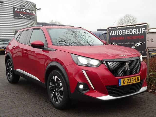 Rood Occasion 2021 Peugeot 2008 Allure SUV | € 13.950 (Eerlijke prijs) - Afbeelding 1/4