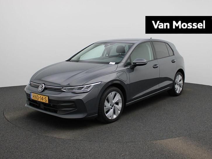 Occasion 2025 VW e-Golf Edition Hatchback | € 33.900 (Eerlijke prijs) - Afbeelding 1/4