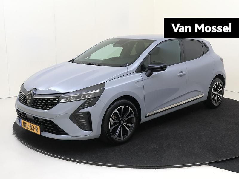 Grijs Gebruikt 2025 Renault Clio V Techno Hatchback | € 23.440 (Iets duurder) - Afbeelding 1/4