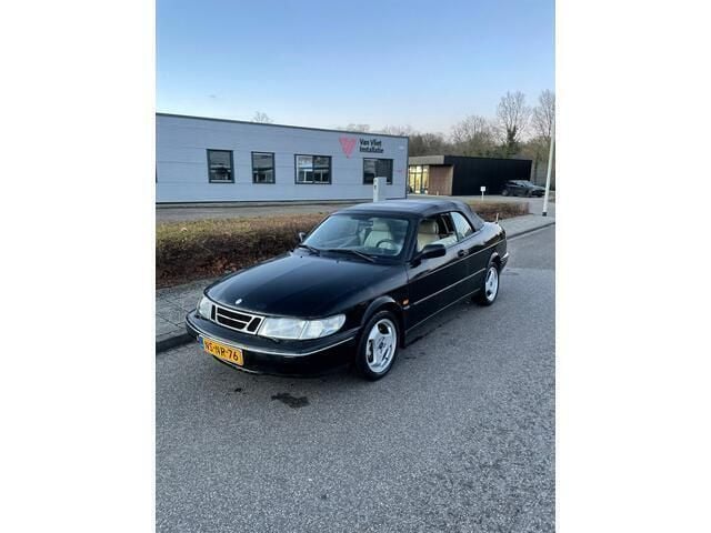 Zwart Gebruikt 1996 Saab 900 Hatchback | € 1.499 - Afbeelding 1/4