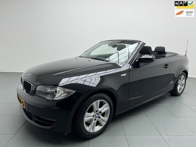 Zwart Gebruikt 2009 BMW 118 Cabriolet Executive Cabriolet | € 8.450 - Afbeelding 1/4