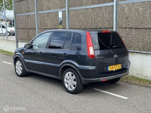 Occasion Ford Fusion 80 PK (58 kW) 2006 Grijs MPV