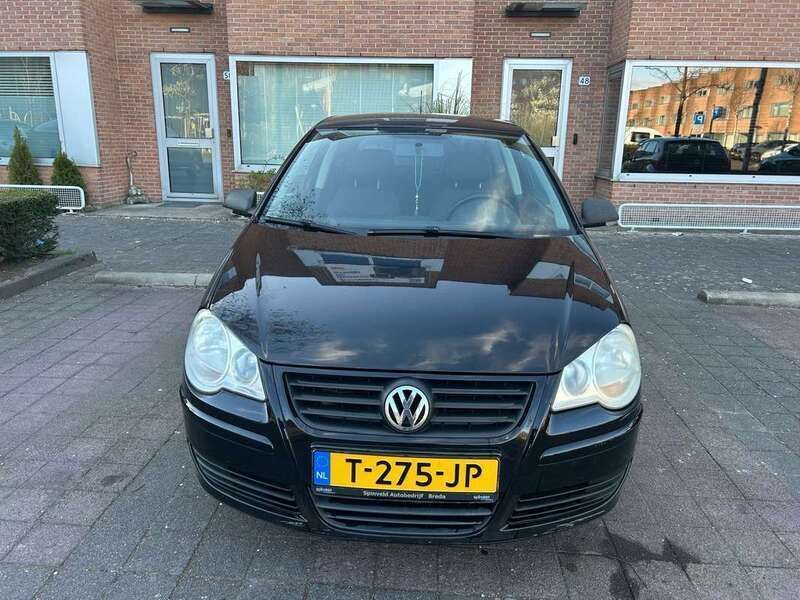 Zwart Gebruikt 2009 VW Polo Trendline Hatchback | € 2.800 (Goede deal) - Afbeelding 1/4