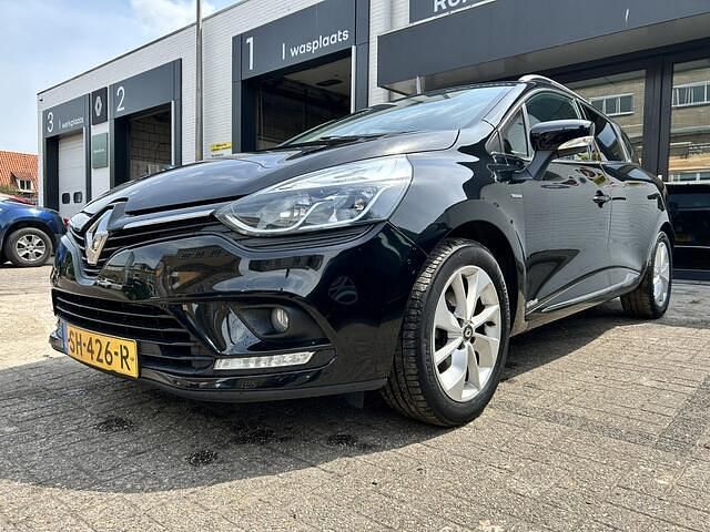 Zwart Gebruikt 2018 Renault Clio GrandTour LIMITED Stationwagen | € 8.575 (Eerlijke prijs) - Afbeelding 1/4