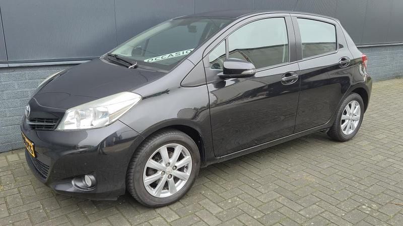 Hatchback Gebruikt 2014 Toyota Yaris Comfort Hatchback | € 9.350 (Eerlijke prijs) - Afbeelding 1/4