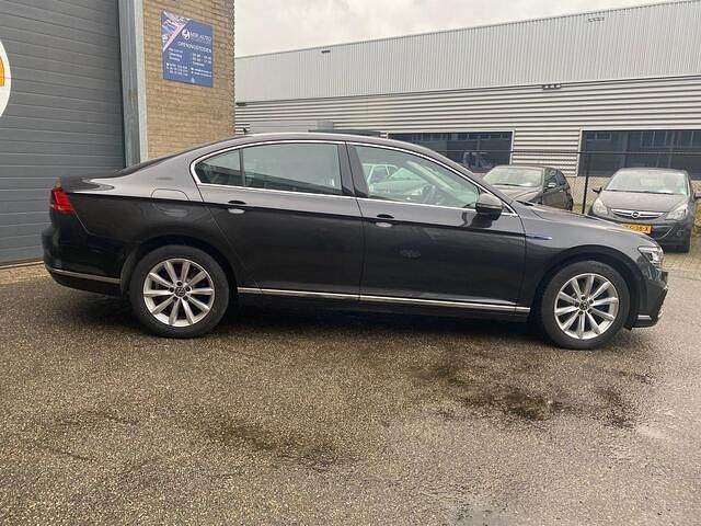 Occasion VW Passat Business 218 PK (160 kW) 2022 Grijs Sedan